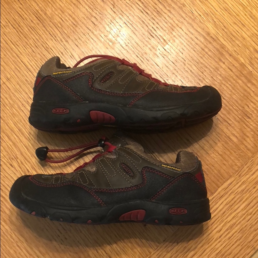 Boys Waterproof Keen Shoes